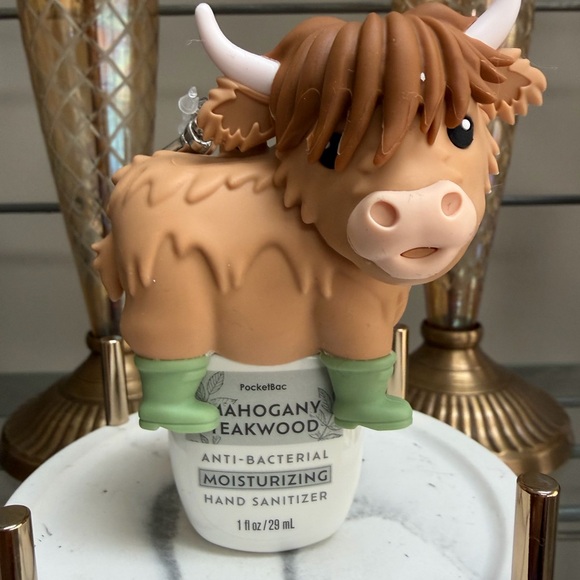 Bath & Body Works Accessories - Bath and Body Works Cute Highland Cow PocketBac Holder and PocketBac NWT 2026
